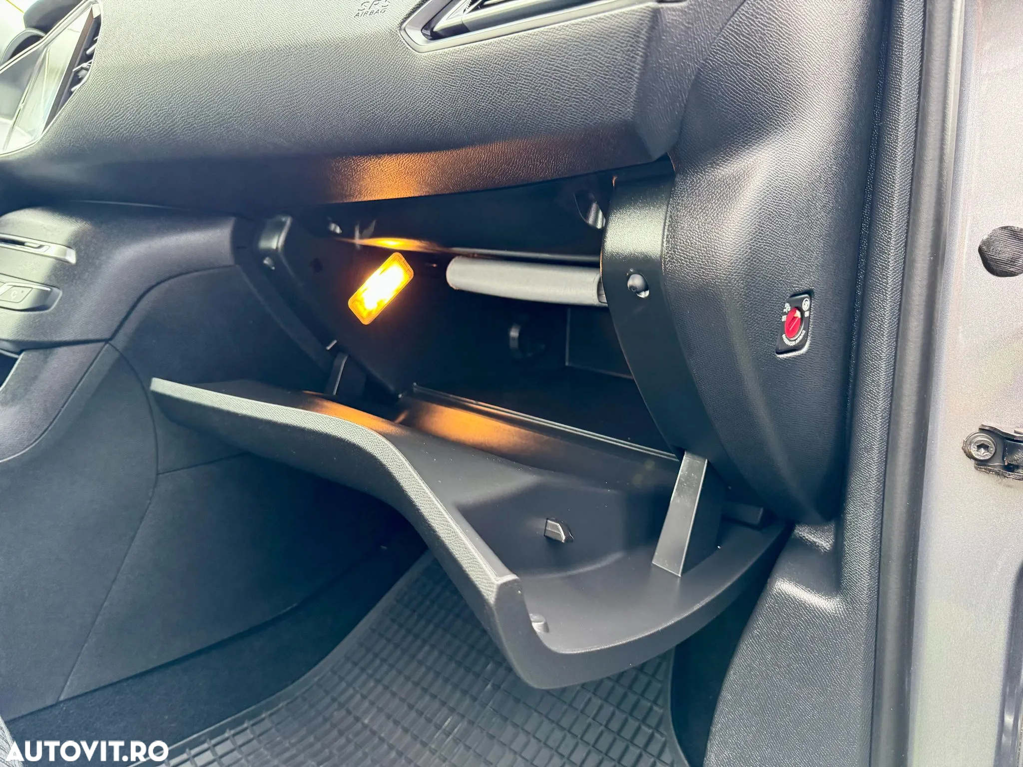 Peugeot 308 82 VTi Active - 11