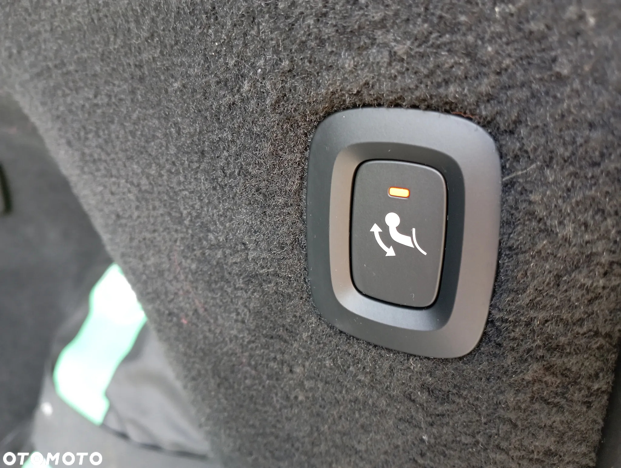 Volvo XC 90 D5 AWD Geartronic RDesign - 36