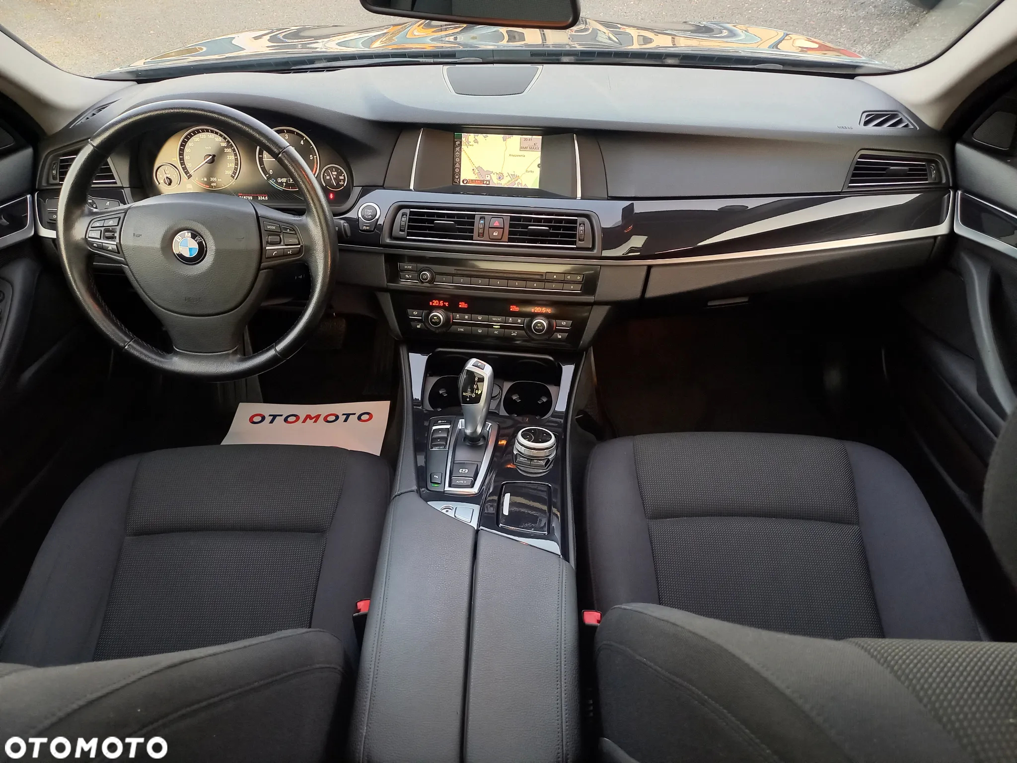BMW Seria 5 520d Touring - 25