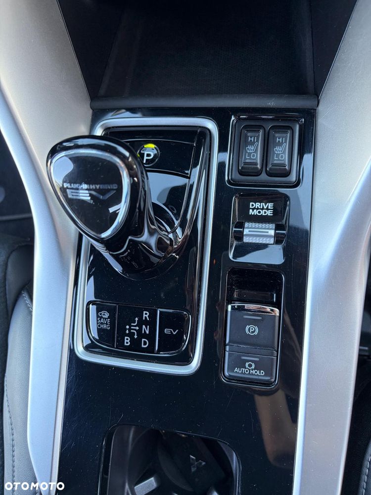 Mitsubishi Eclipse Cross - 11