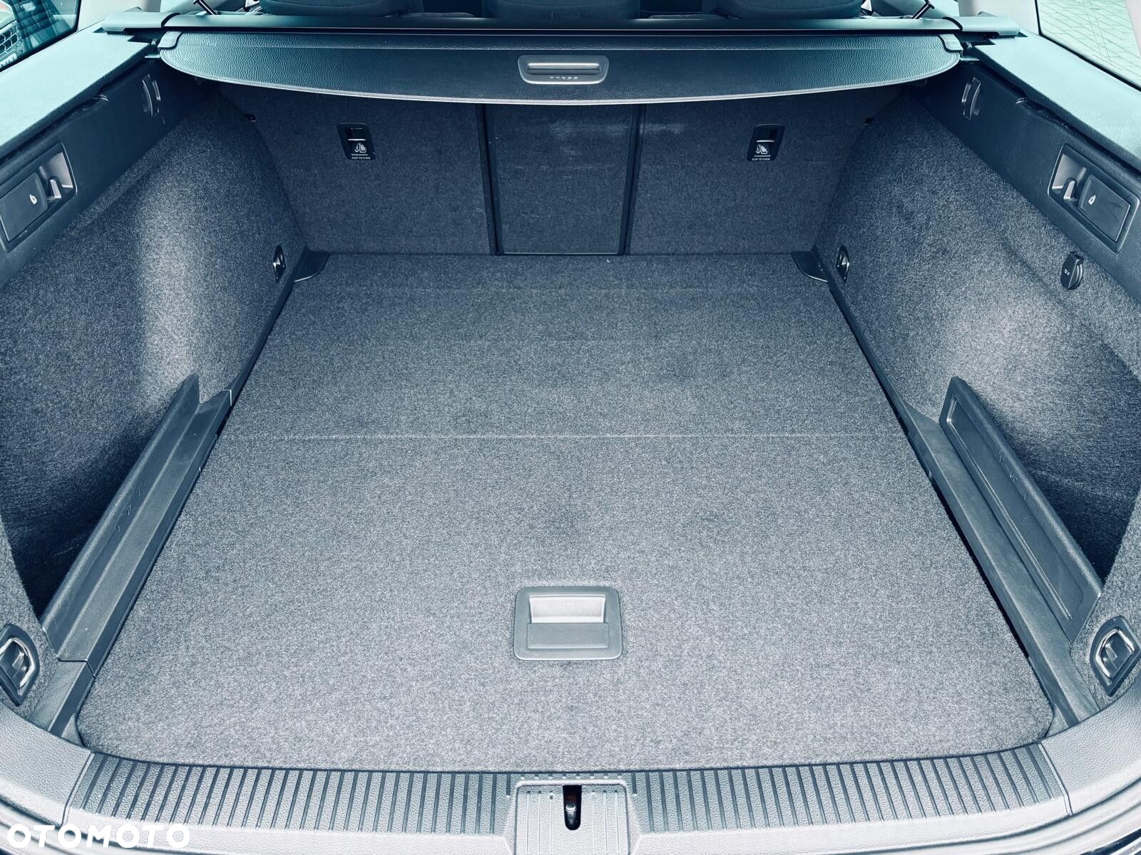 Volkswagen Passat 2.0 TDI EVO Business DSG - 9