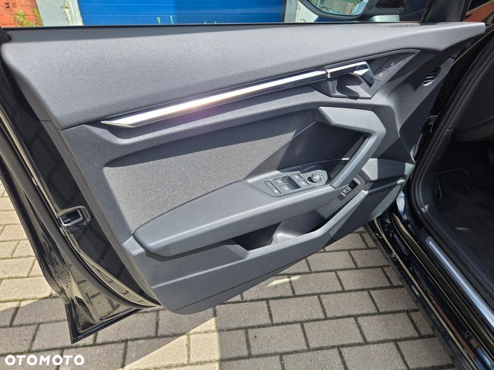 Audi A3 Sportback - 16