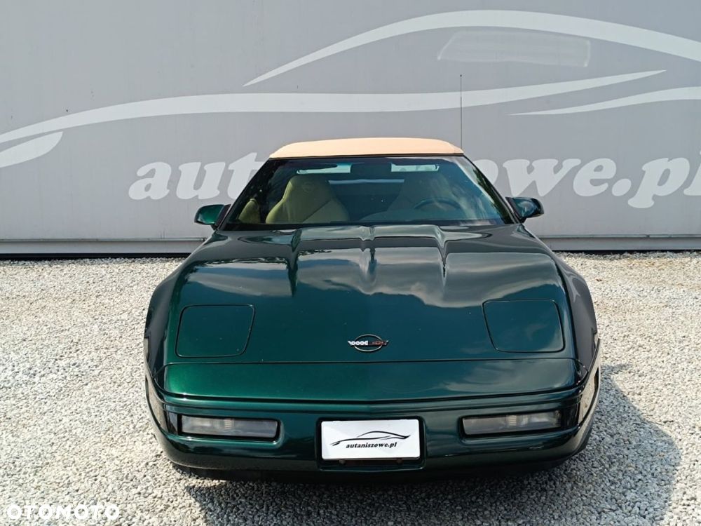 Chevrolet Corvette - 11