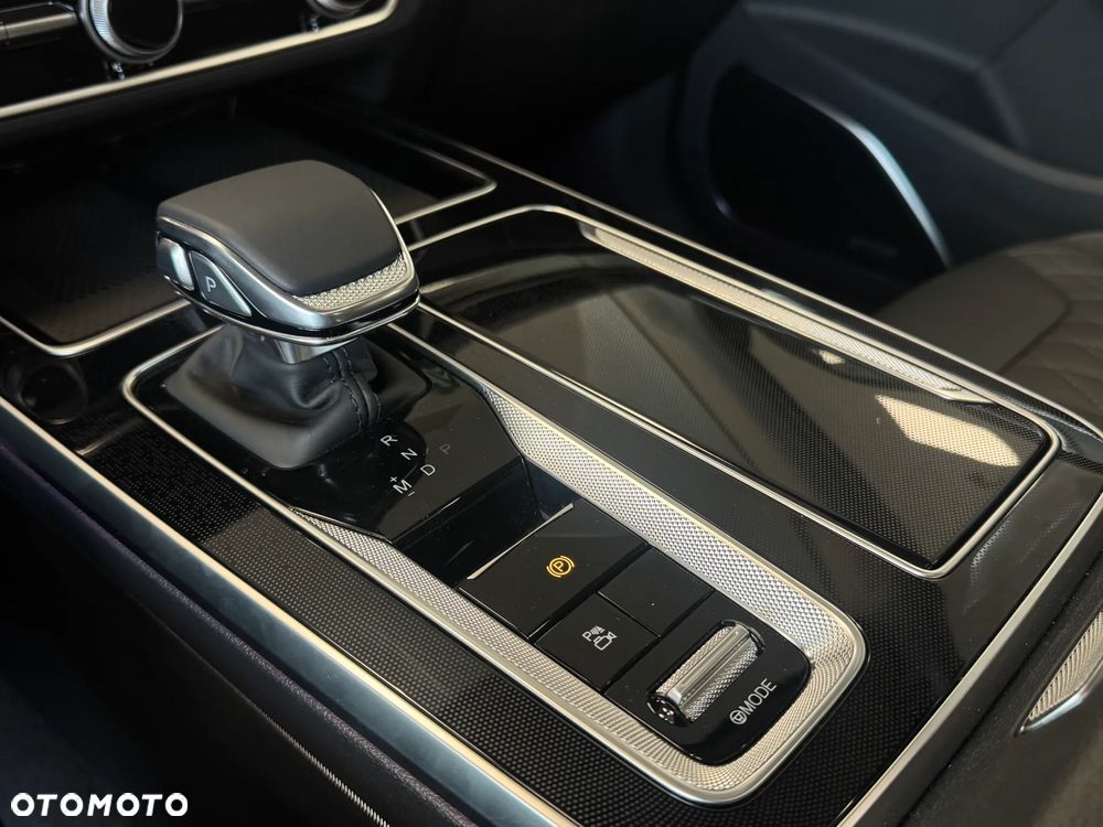 Hongqi HS5 2.0T Executive AWD - 8