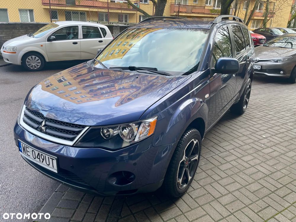 Mitsubishi Outlander 3.0 V6 XLS - 11