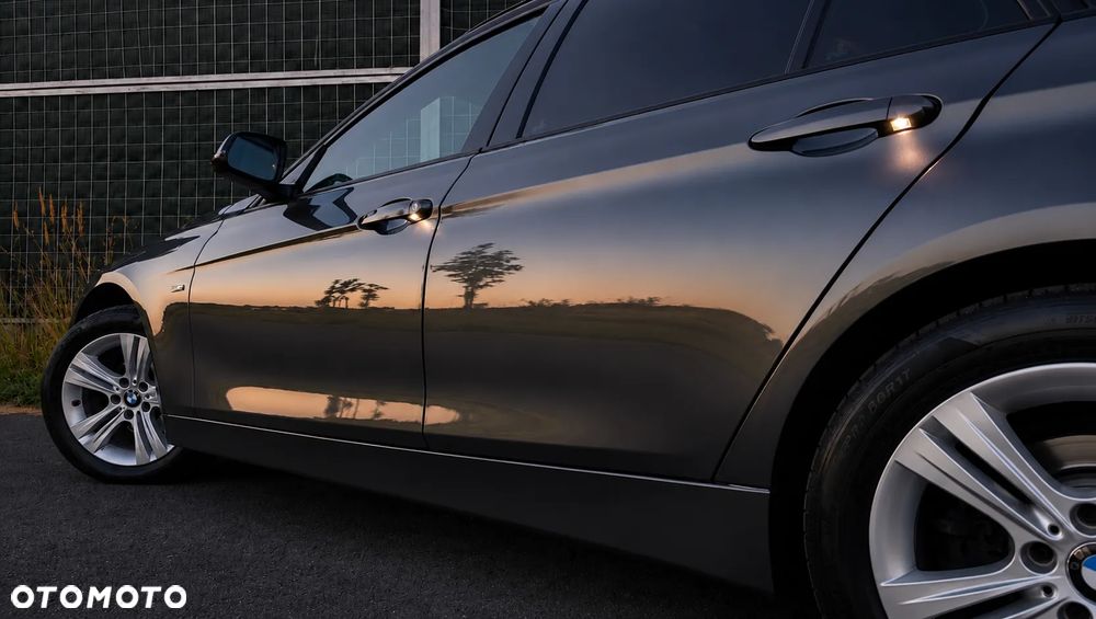 BMW Seria 3 - 35