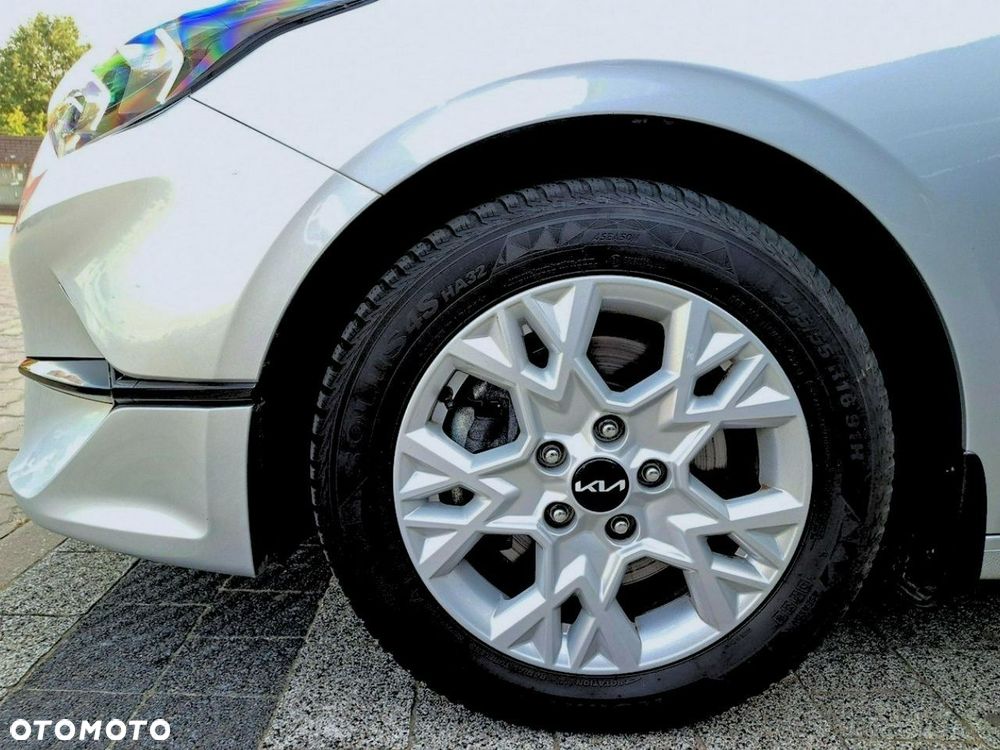 Kia Ceed - 11