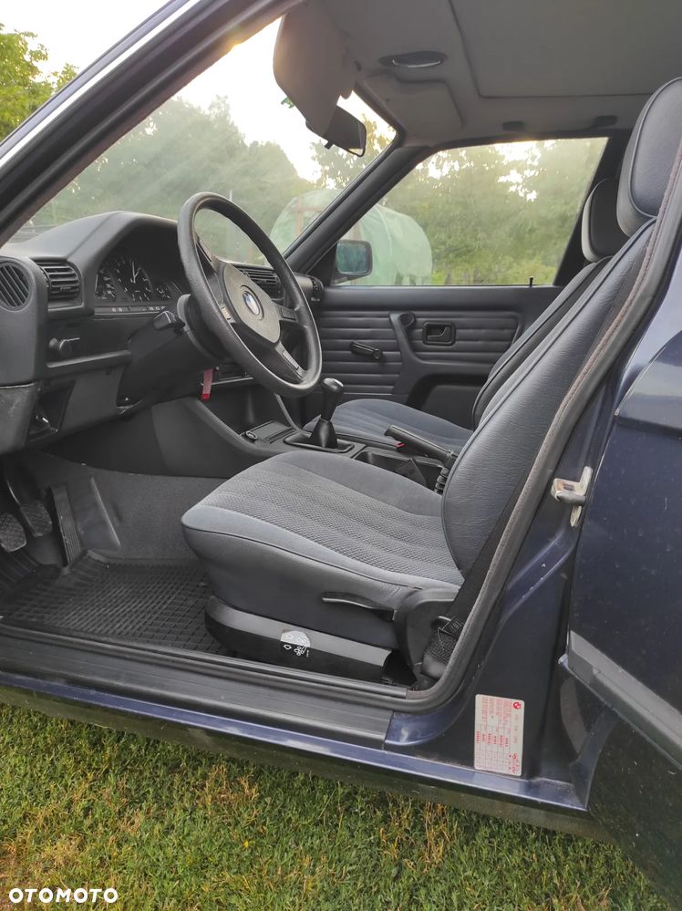 BMW Seria 3 316i - 20