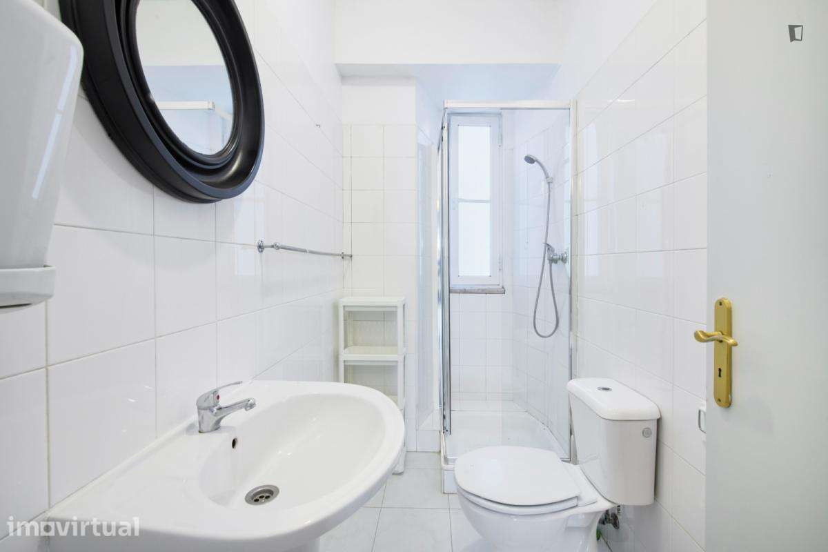 Quarto - localizado em Arroios Lisbon - Grande imagem: 4/38