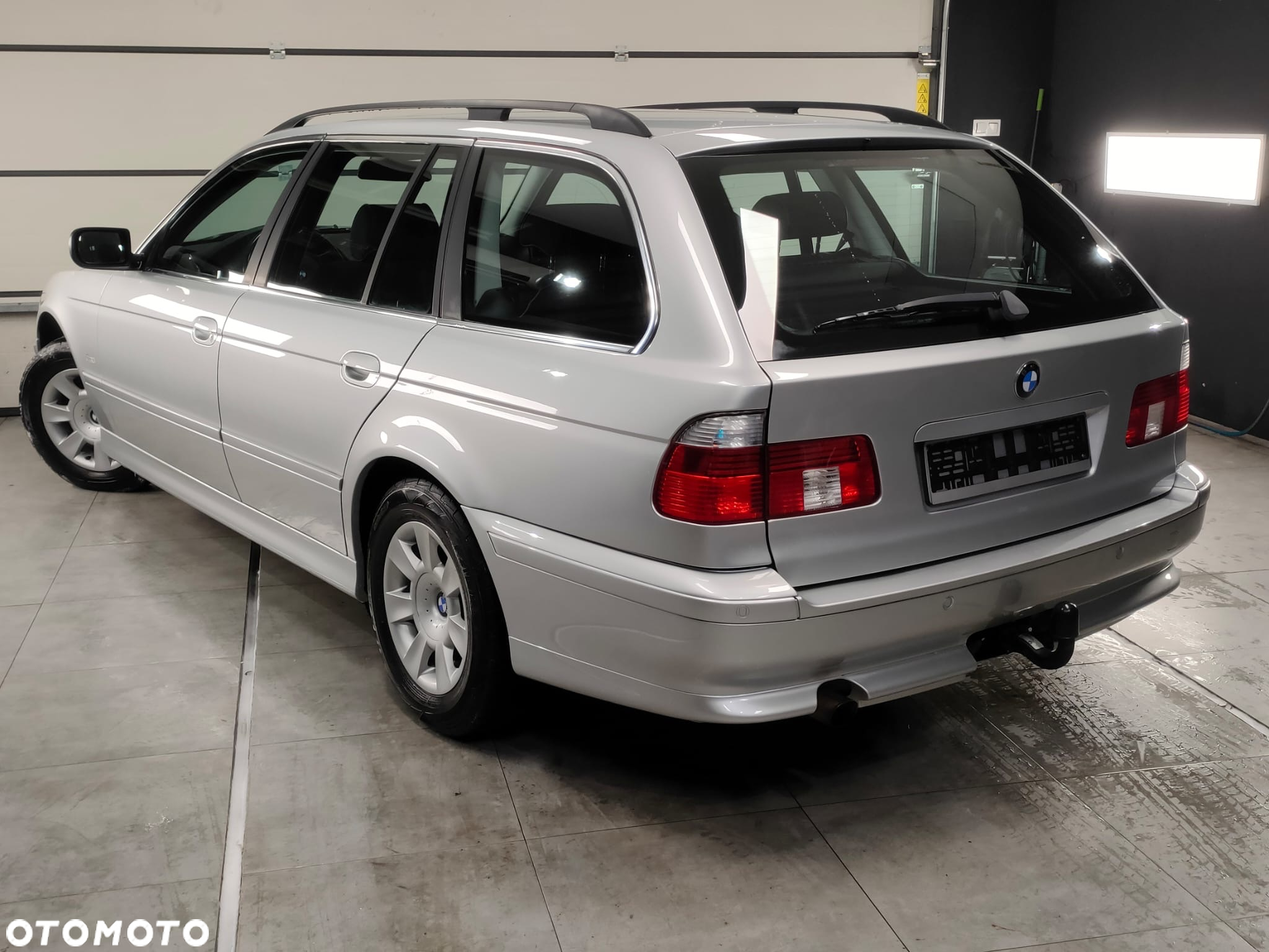 BMW Seria 5 525i - 11