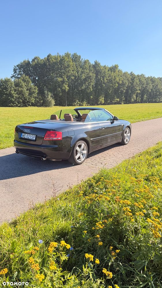Audi A4 Cabrio 2.4 - 12