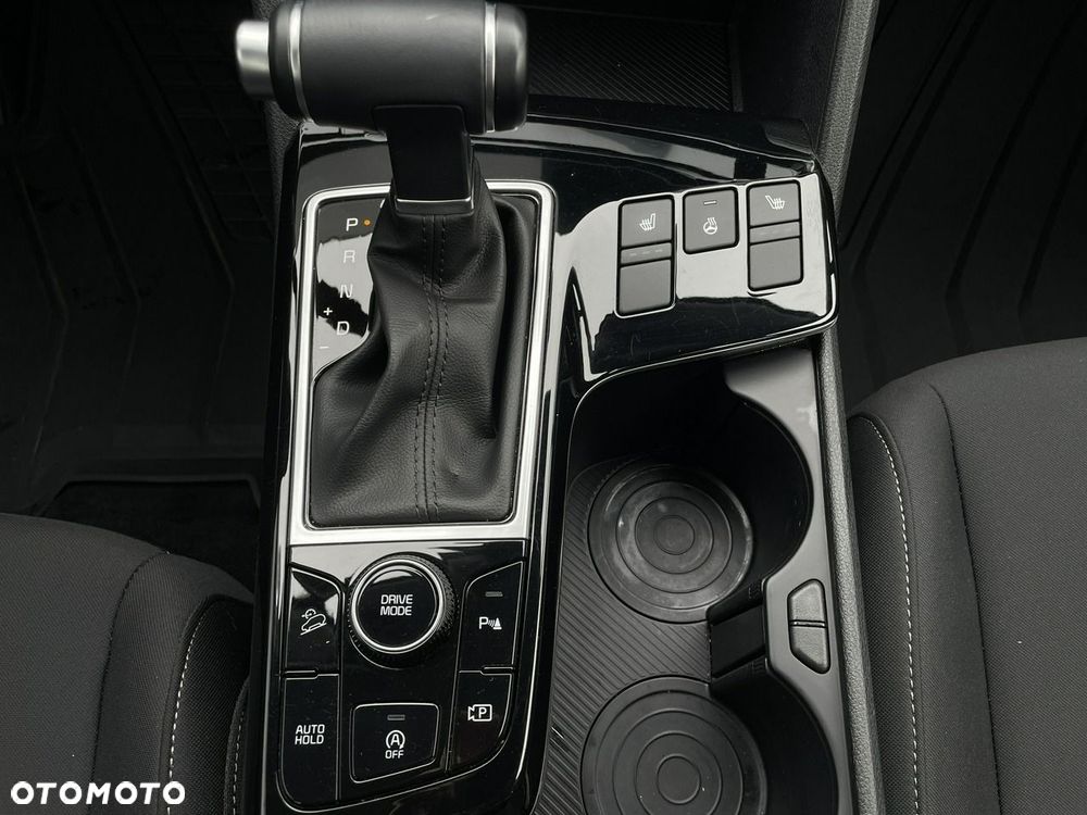 Kia Sportage - 16