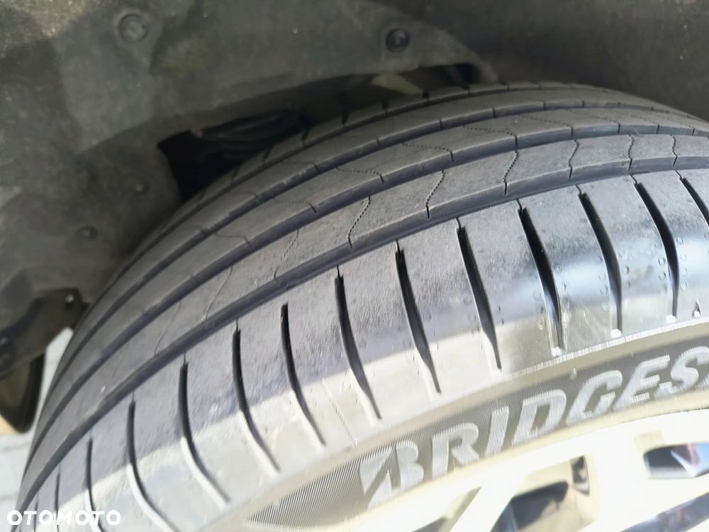 Subaru Forester 2.0i-L Platinum (EyeSight) Lineartronic - 13
