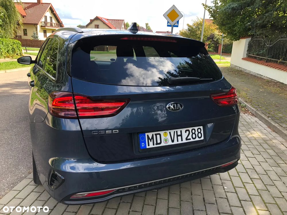 Kia Ceed 1.0 T-GDI OPF Vision - 10
