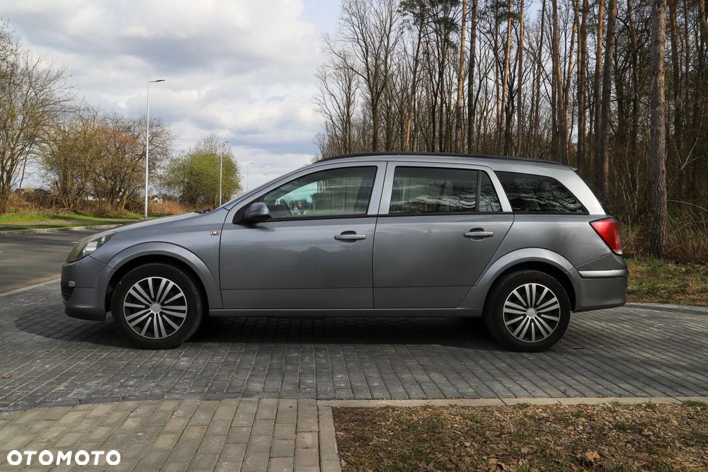 Opel Astra 1.6 Enjoy - 24