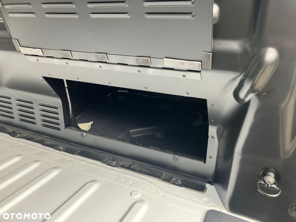 Volkswagen Nowy Transporter Furgon - 18