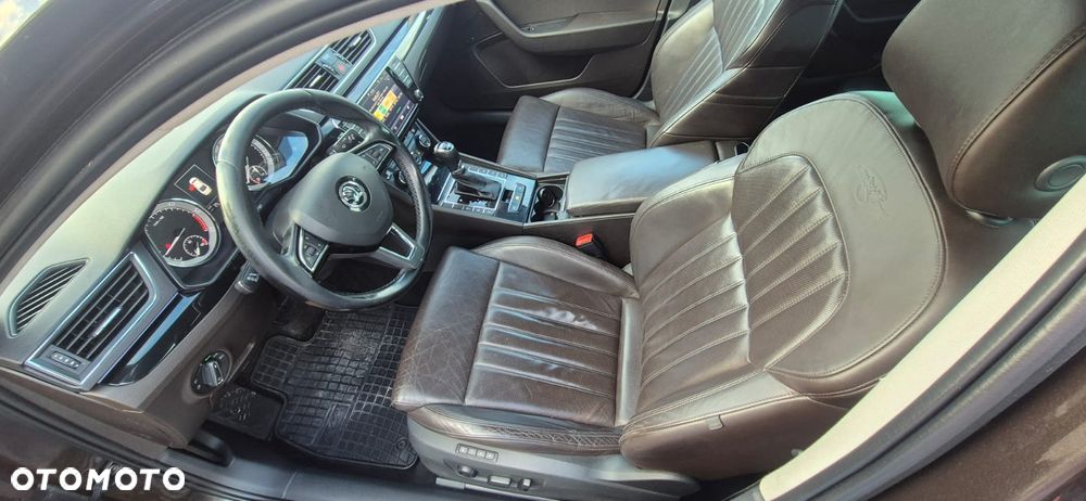 Skoda Superb 2.0 TDI L&K DSG - 10