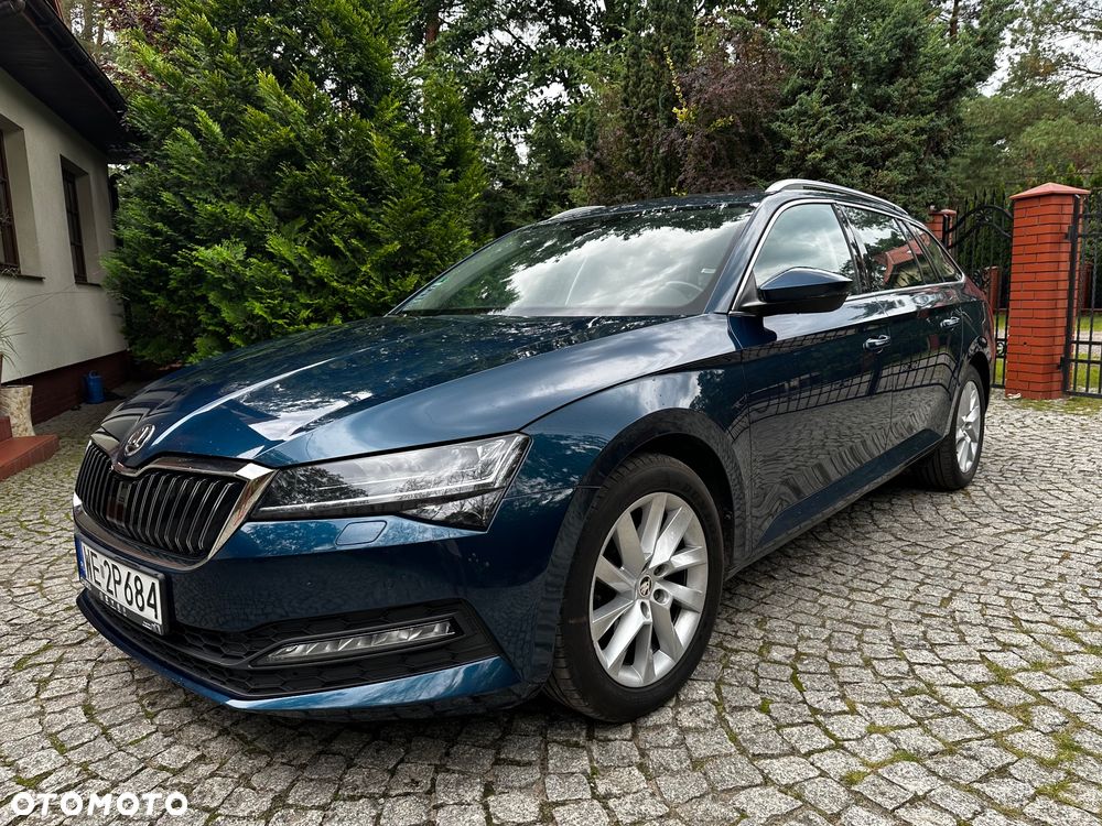 Skoda Superb 2.0 TDI SCR Style DSG - 3