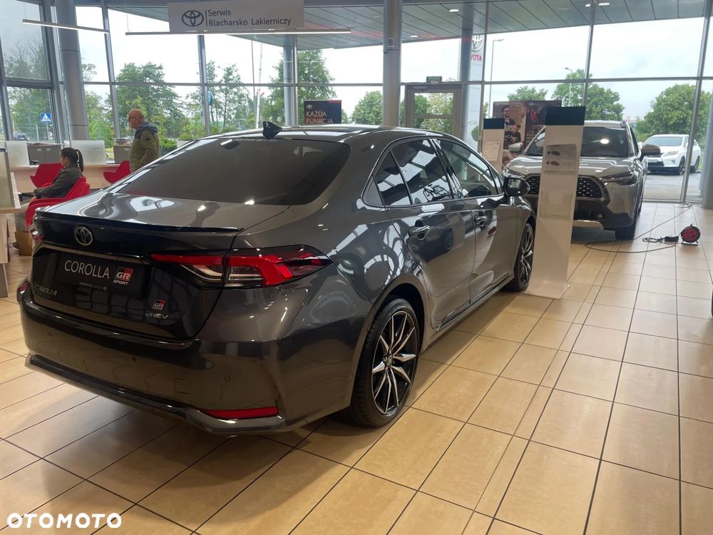 Toyota Corolla ver-1-8-hybrid-gr-sport-dynamic - 3