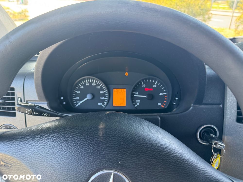 Mercedes-Benz Sprinter - 17
