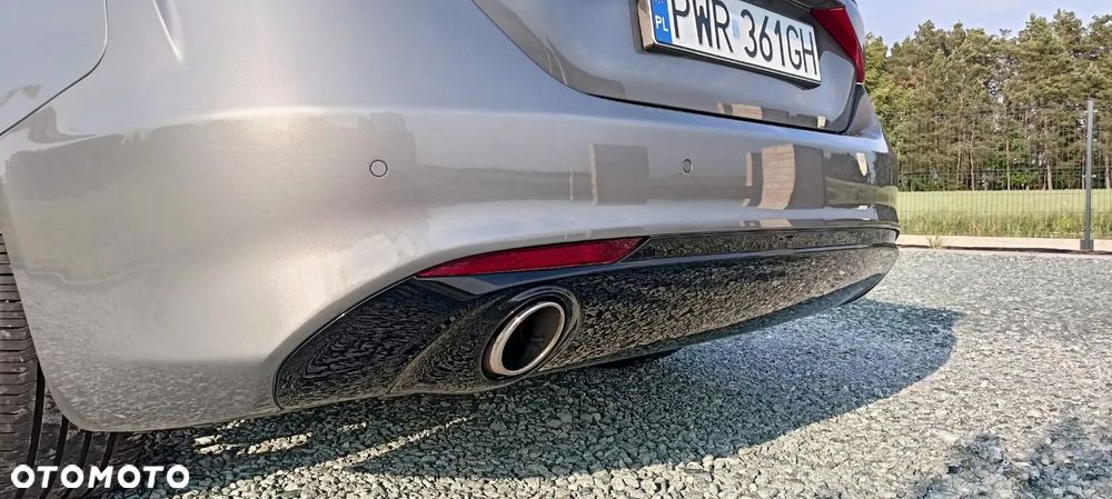 Alfa Romeo Giulia 2.2 D Turbo - 7