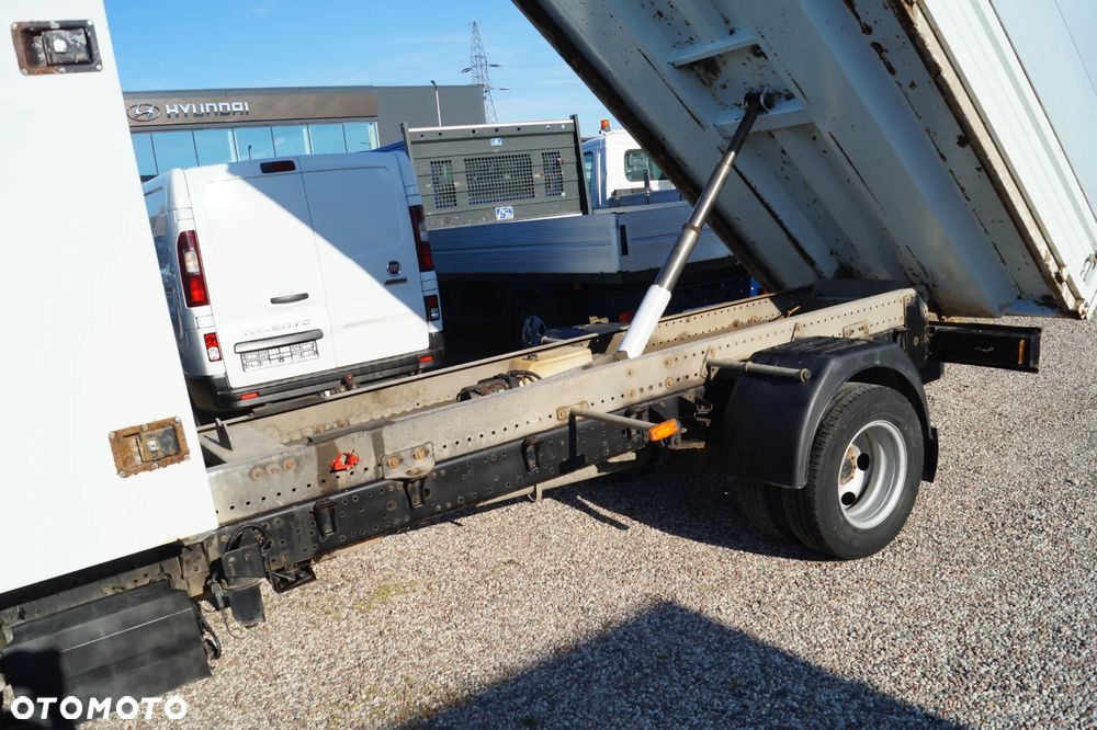 Mitsubishi CENTER FUSO - 5