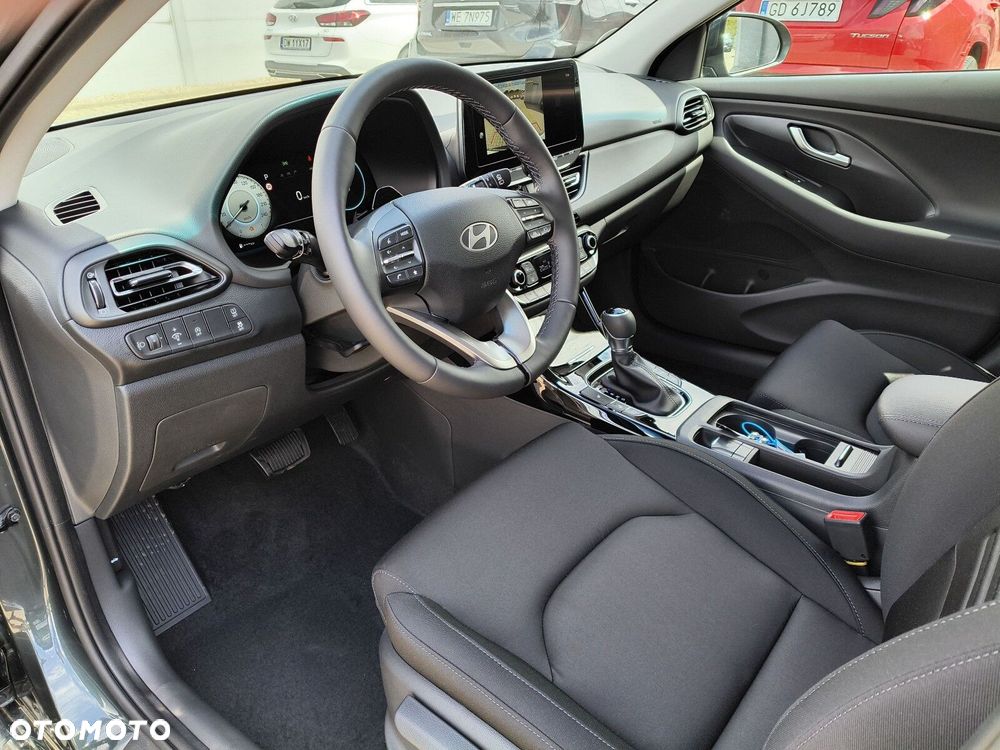 Hyundai i30 1.6 T-GDI Smart DCT - 24