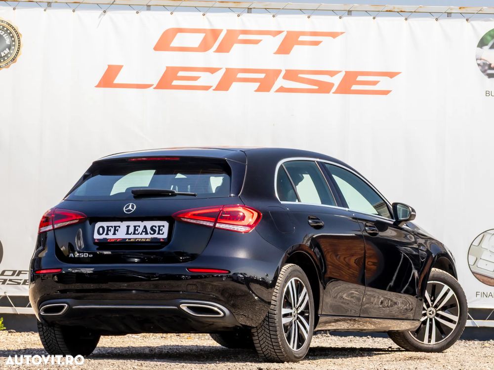 Mercedes-Benz A 250 e 8G-DCT Progressive - 4