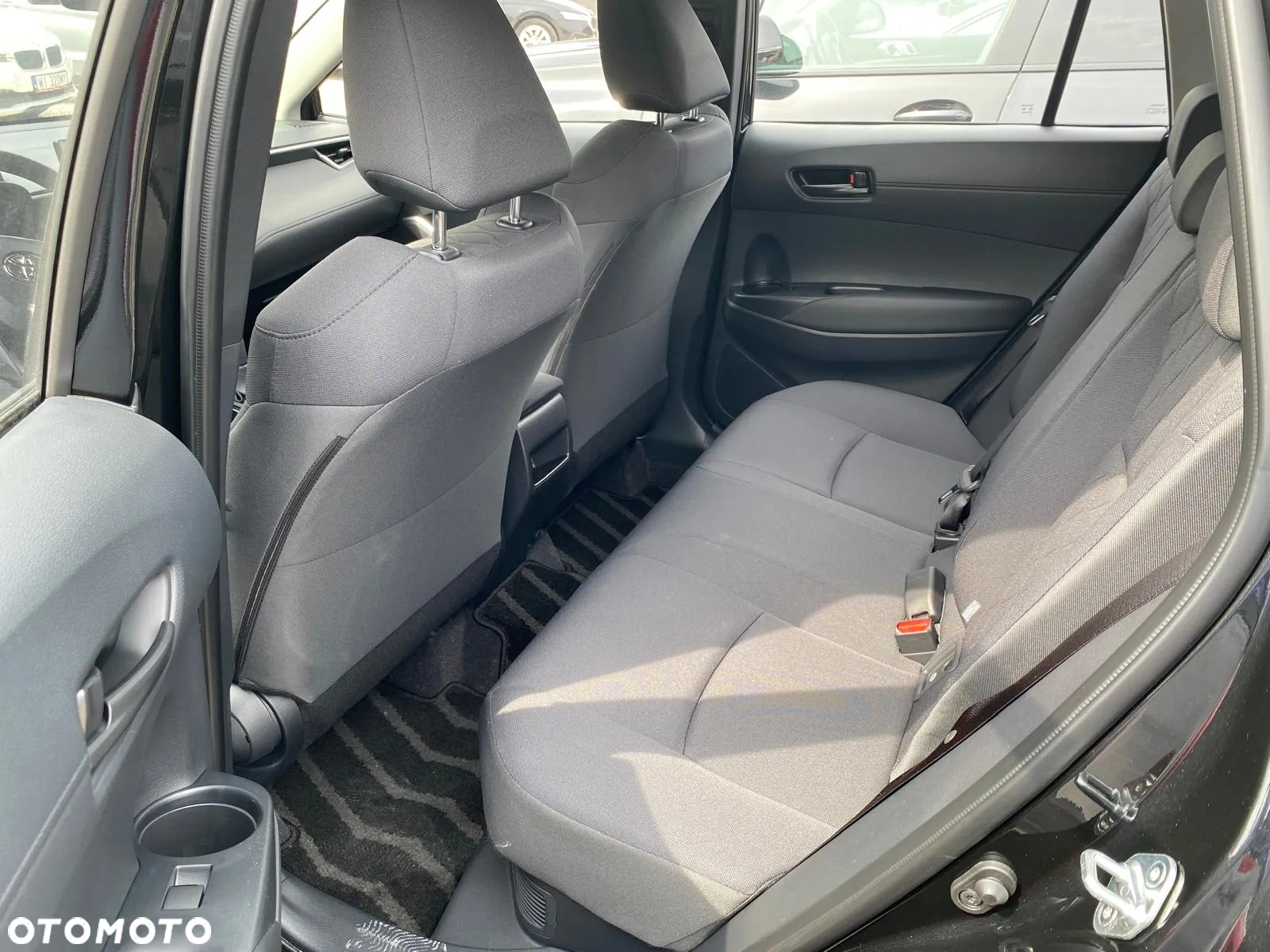 Toyota Corolla Cross - 19