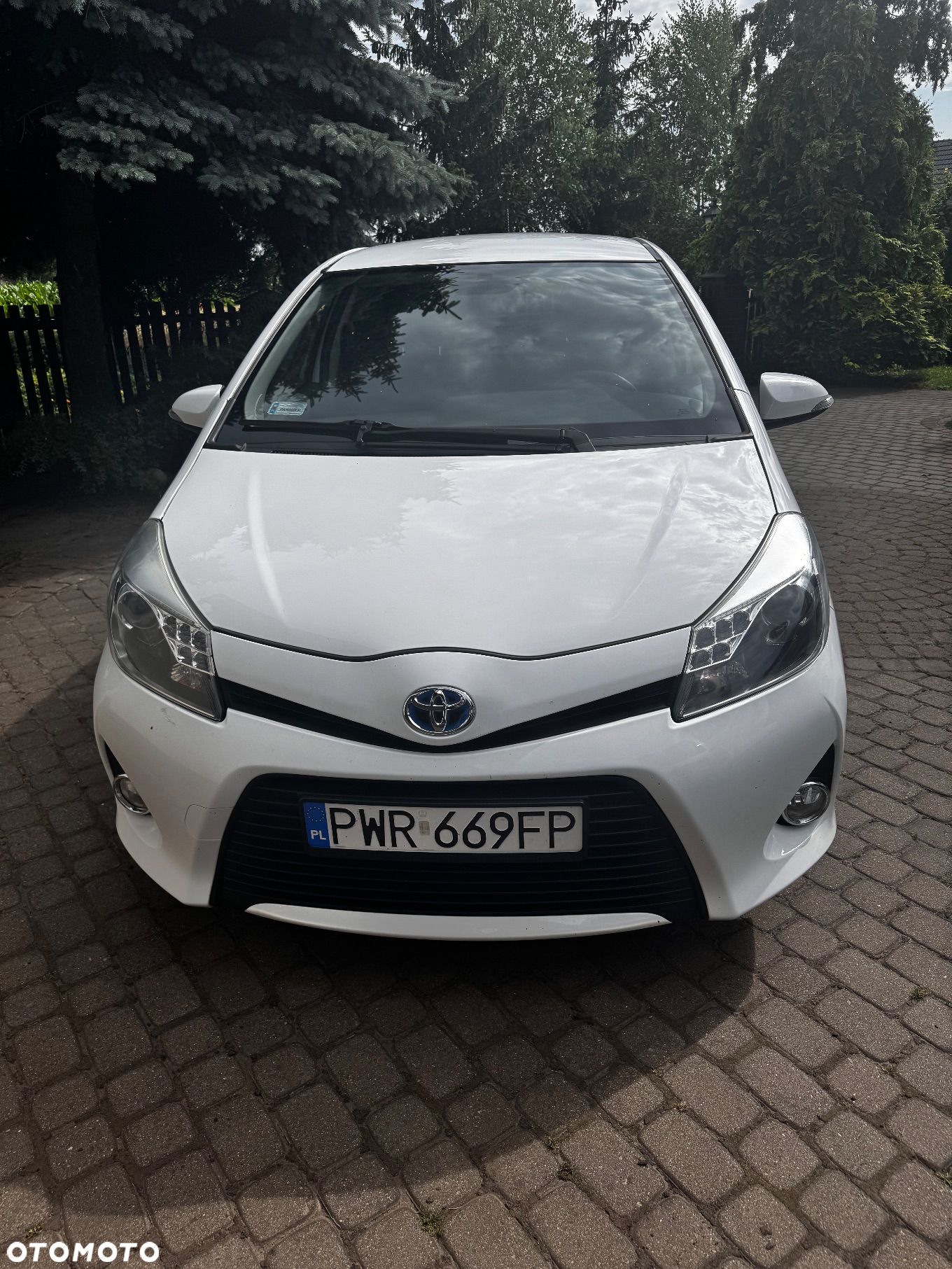 Toyota Yaris Hybrid 1.5 VVT-i - 1