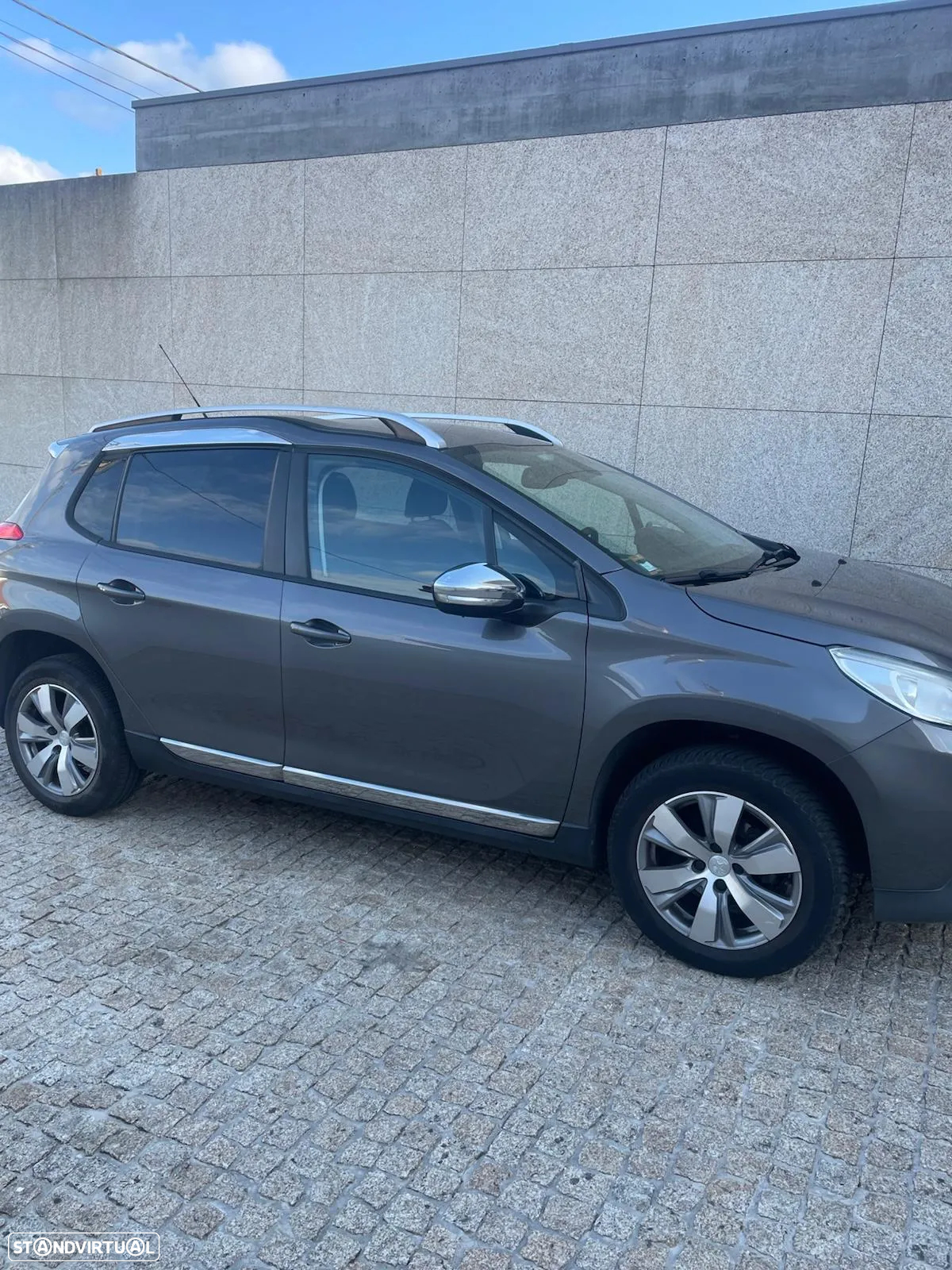 Peugeot 2008 1.6 BlueHDi Style - 3