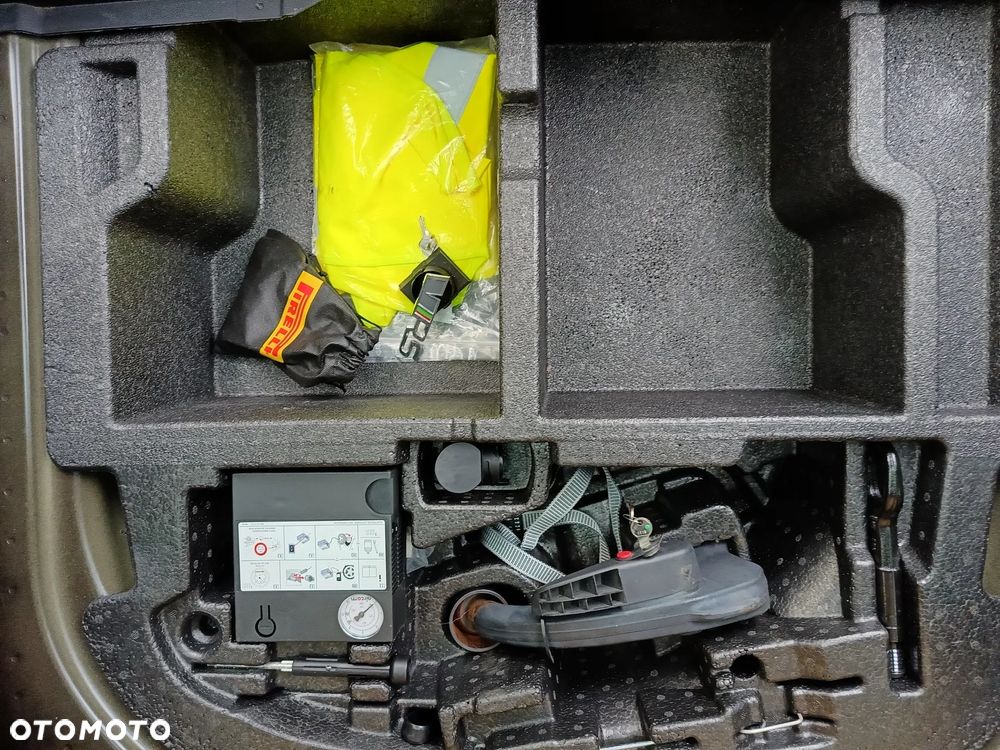 Skoda Octavia 2.0 TDI DSG RS - 29