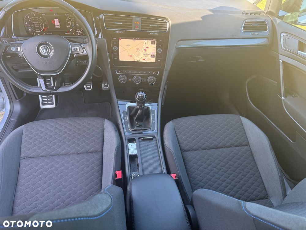 Volkswagen Golf 1.6 TDI Join - 14