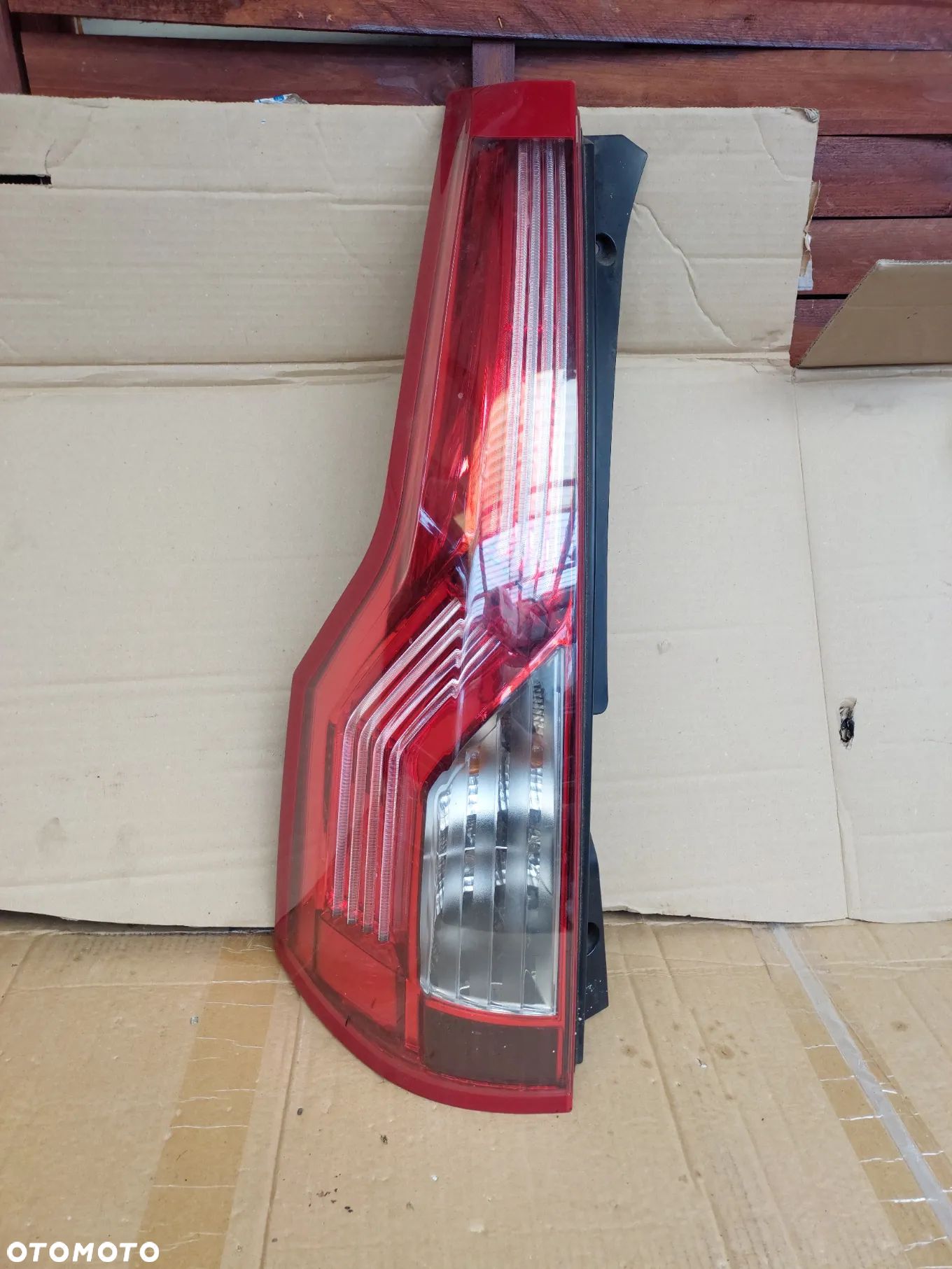 Lampa lewy tył Citroen C4 Grand Picasso - 1