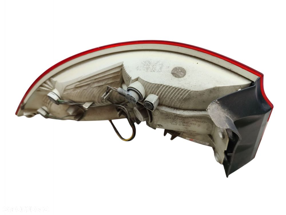 LAMPA PRAWY TYŁ SKODA SUPERB II (2008-2013) 2.0 TDI 140KM 3T5945096 - 3