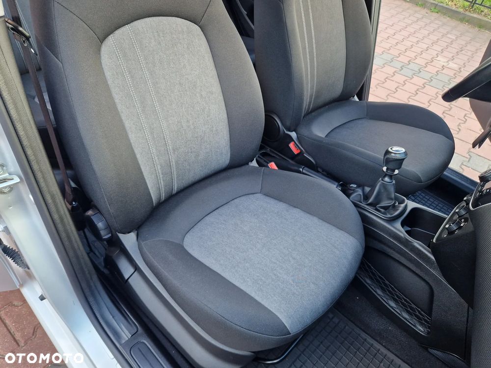 Fiat Punto ver-1-2-easy-eu6 - 23