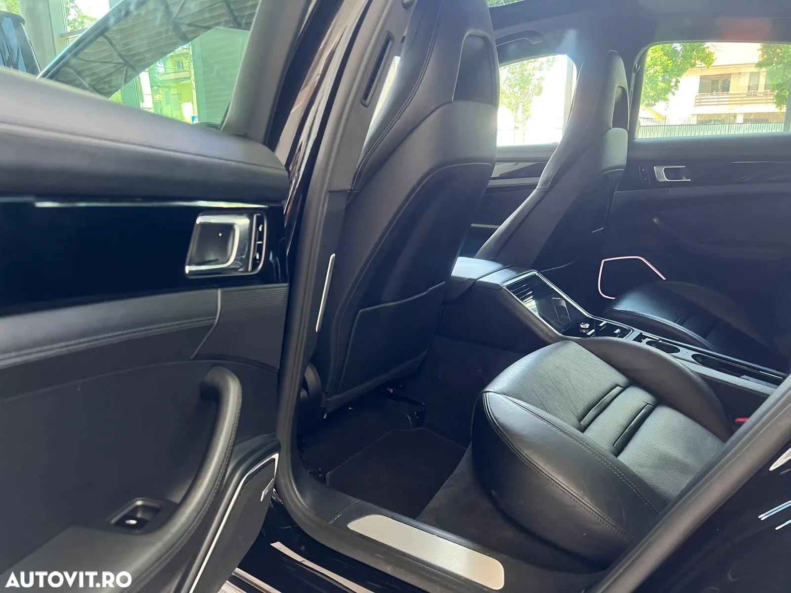 Porsche Panamera - 25