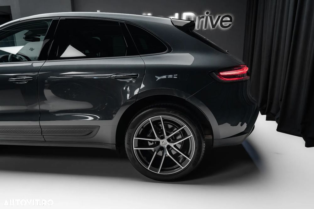 Porsche Macan Standard - 9