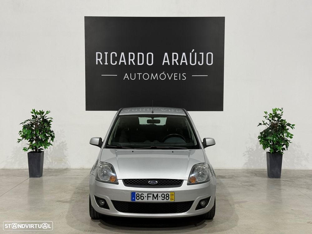 Ford Fiesta 1.25 Trend - 12