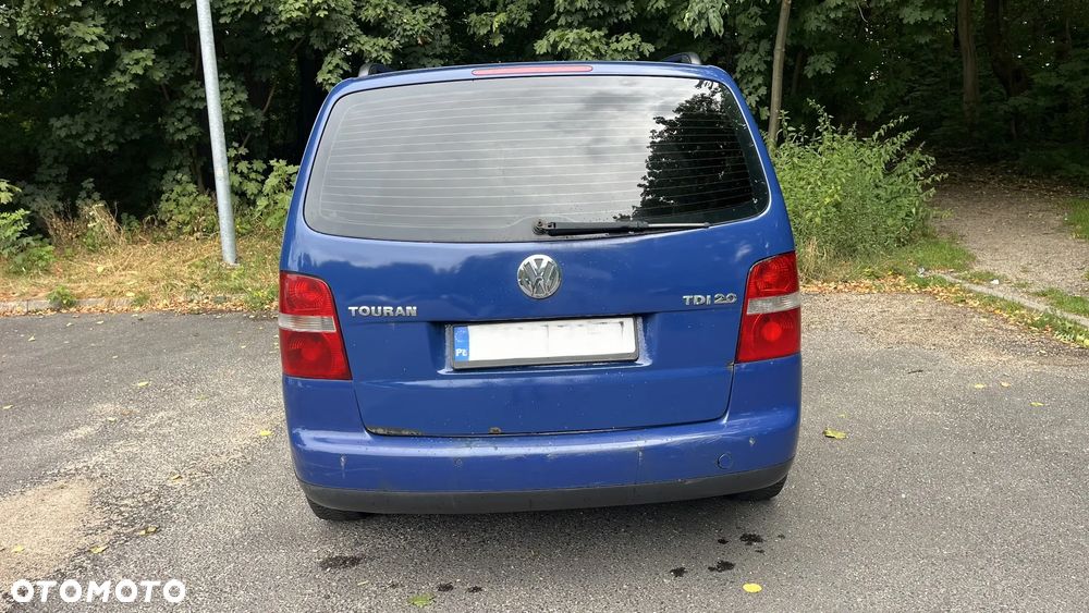 Volkswagen Touran 2.0 TDI Highline - 4