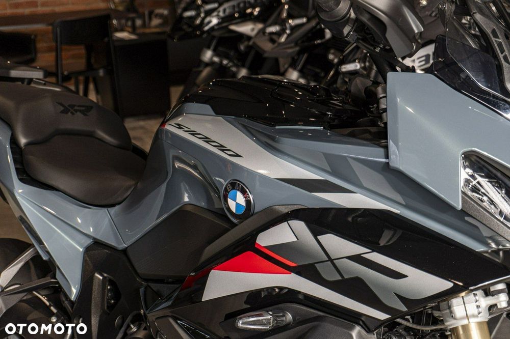 BMW XR - 15