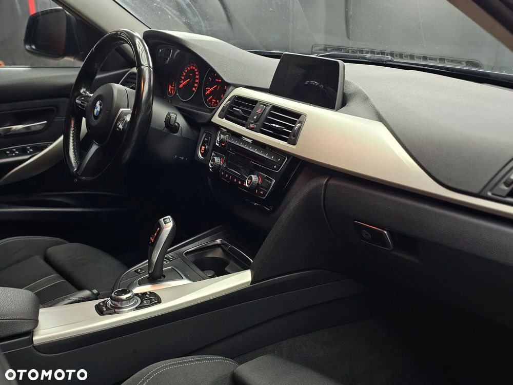 BMW Seria 3 316d - 16