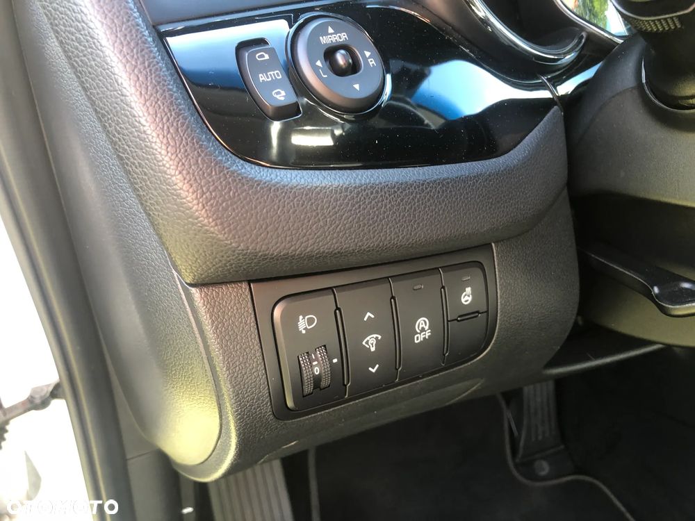 Kia Ceed 1.6 CRDi 128 Dream Team Edition - 14