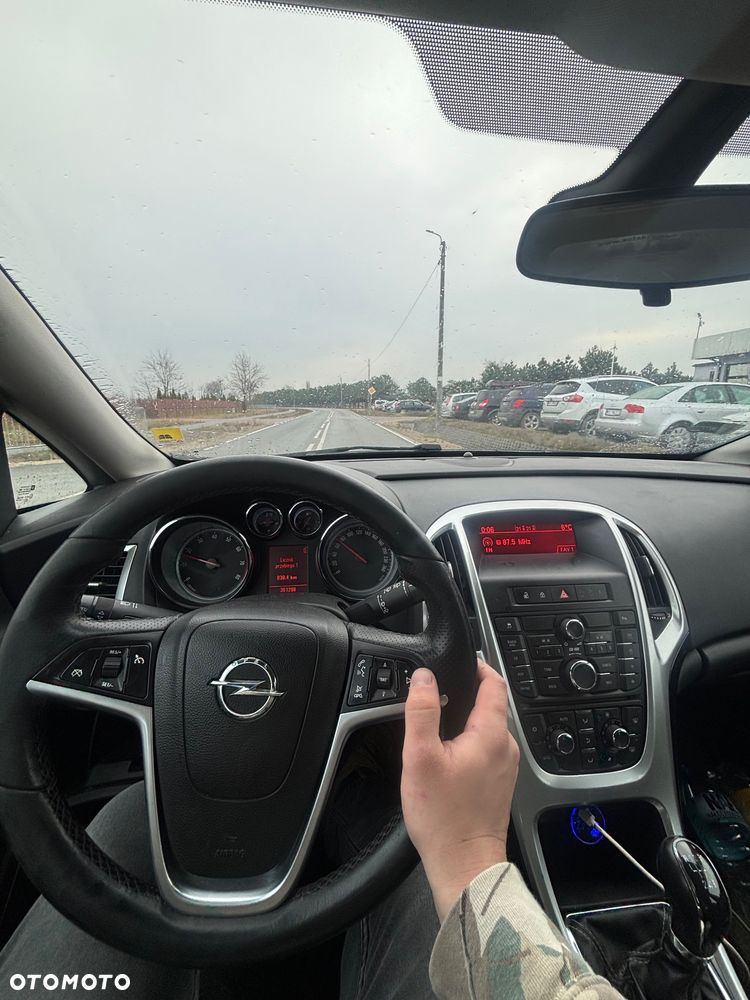 Opel Astra 1.4 T Enjoy - 6