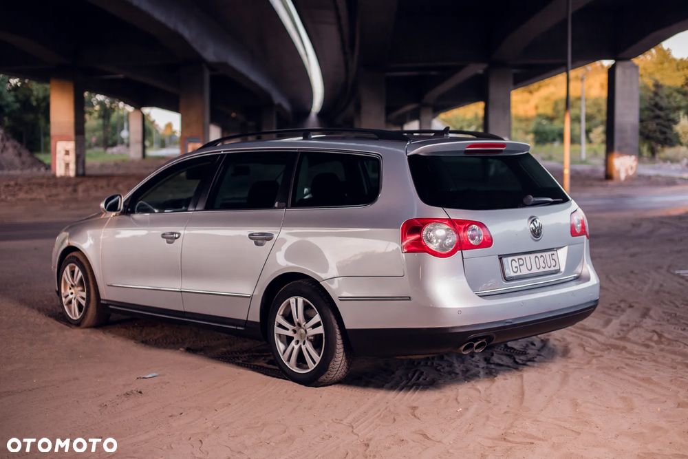 Volkswagen Passat 2.0 TDI Comfortline DSG - 3