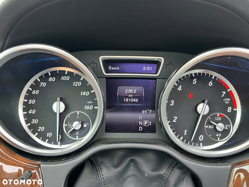 Mercedes-Benz GL 500 4Matic (BlueEFFICIENCY) 7G-TRONIC - 30