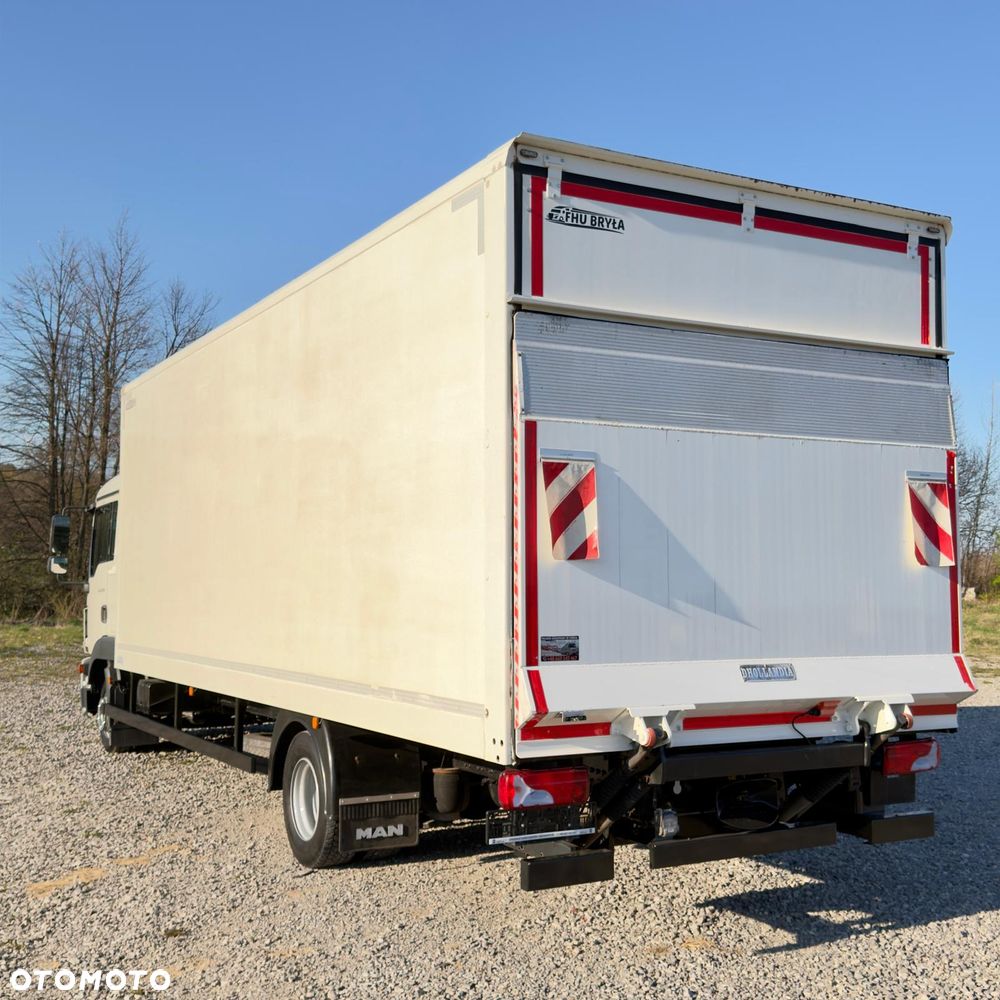 MAN TGL 12.250 / KONTENER / IZOTERMA / WINDA / 2017R / EURO 6 / LIFT  / SPROWADZONY / ZADBANY  / E6 / 17 PALET - 6