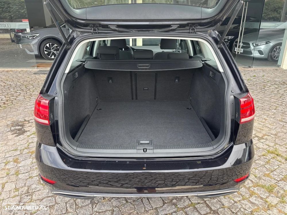VW Golf Variant 1.6 TDi Confortline - 29