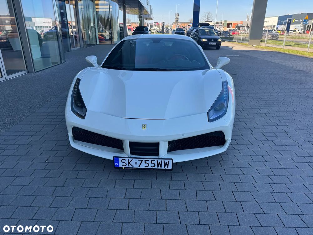 Ferrari 488 - 3