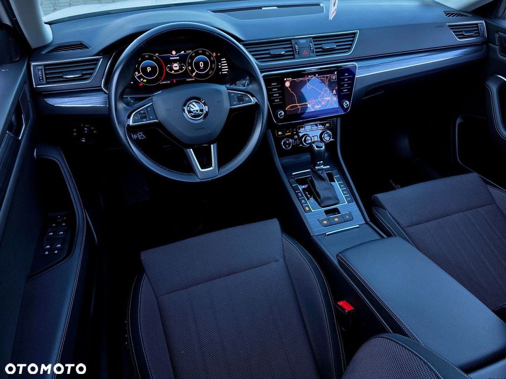 Skoda Superb 2.0 TDI Style DSG - 34